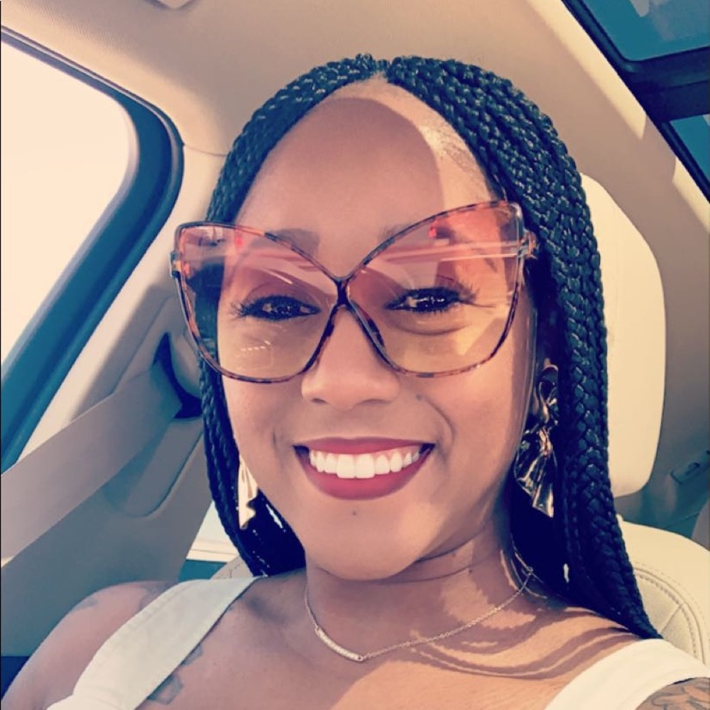 Meet your Posher, Ciera